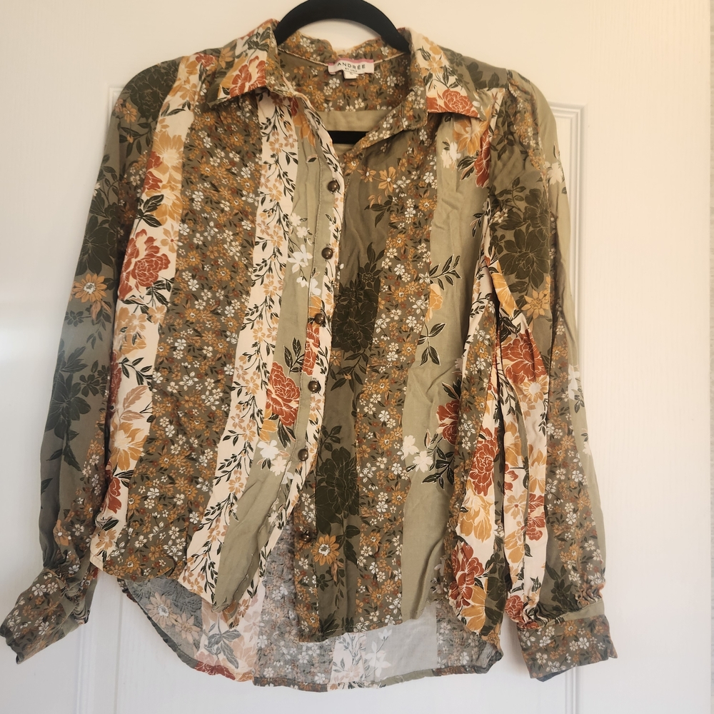 ANDREE BY UNIT Floral Patchwork Blouse Size S Euc